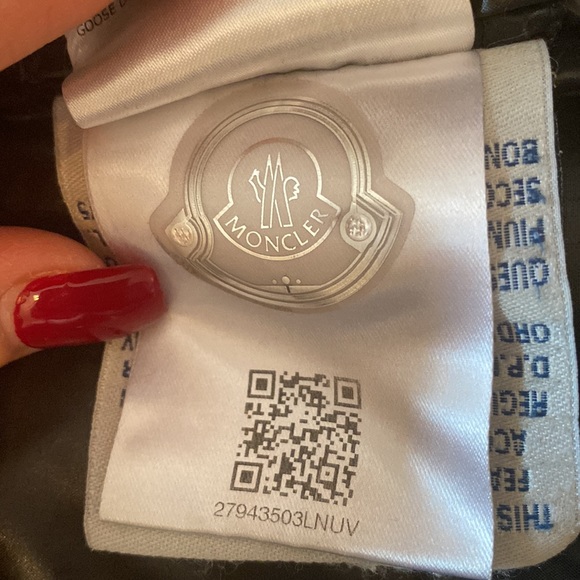 Moncler Girl’s Hooded Puffer - Picture 8 of 10